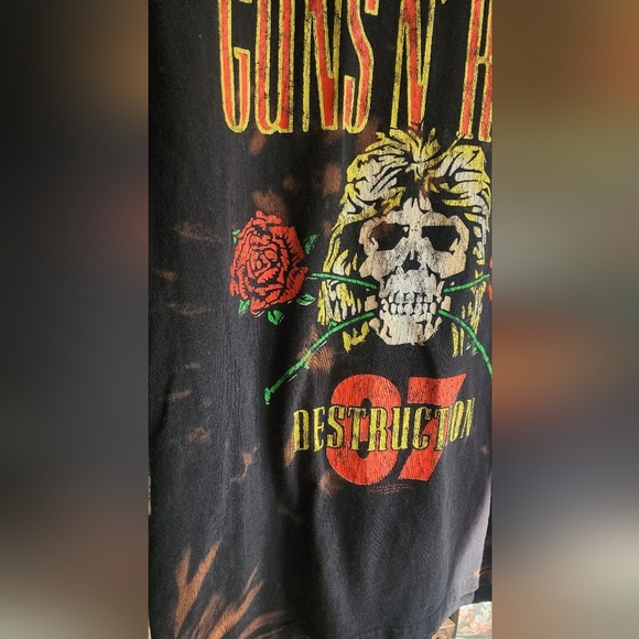 Guns N' Roses Black Graphic Tee - Picture 2 of 4